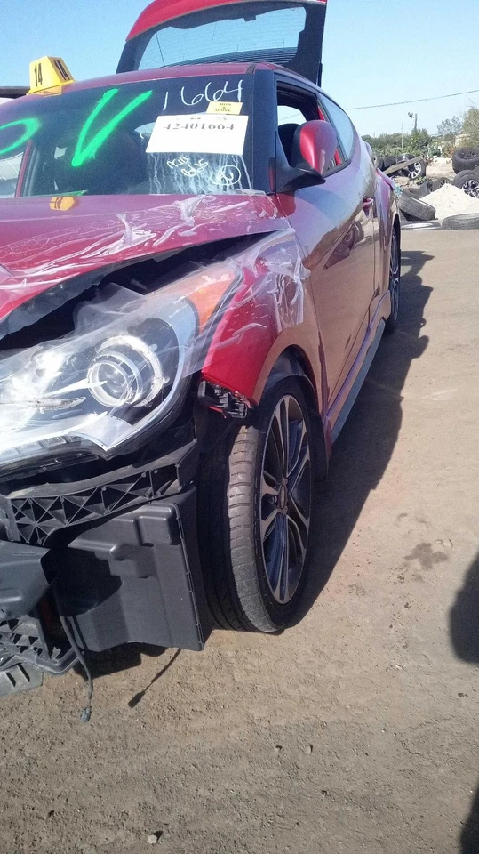 Used Front Left Door Assembly Front fits: 2016 Hyundai Veloster metal roof w/o s - Изображение 2 из 4