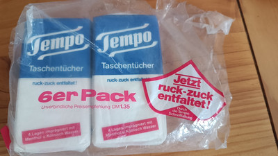 2 x Tempo Taschentücher Pergament Pack ''ruck-zuck entfaltet'' 75-er Jahre