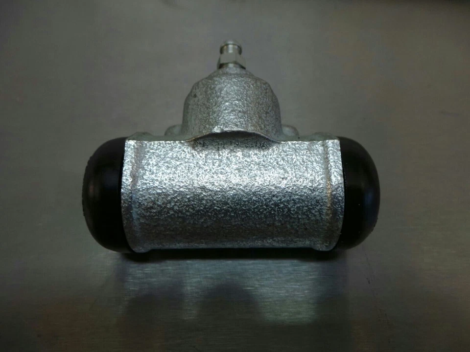 BMW Wheel Brake Cylinder 3 SERIES E30 34211154236 - Image 4 of 4