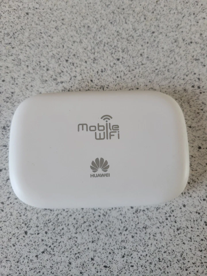 Huawei E5330Bs-2 3G Mobile Wi-Fi Hotspot - POWERS ON UNTESTED - Image 2 of 4
