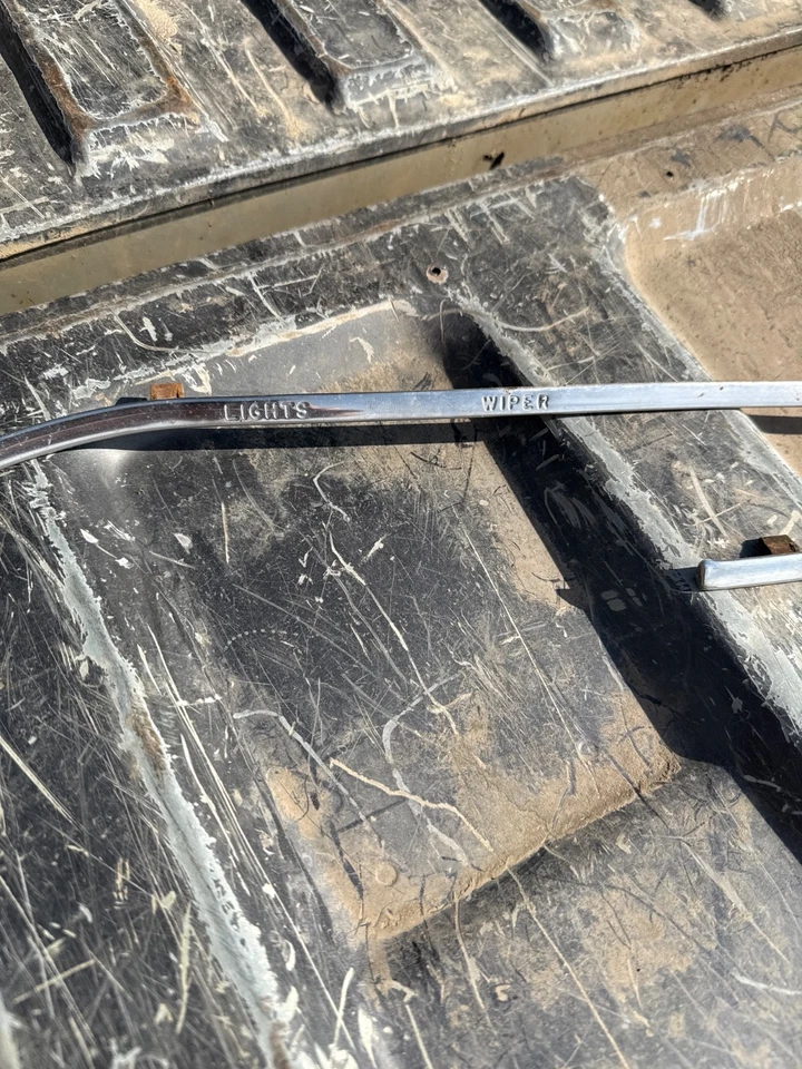 Juego de molduras de tablero cromado Buick Special Century Roadmaster OEM 1955 1956 1957 Foto 2 de 4