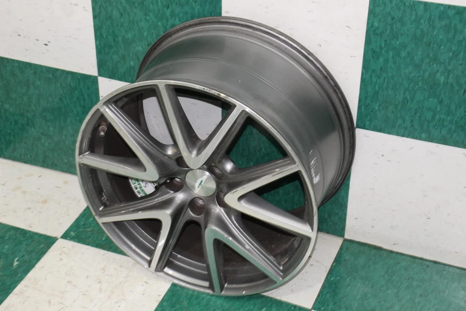 11-17 Aston Martin Vantage *SCUFFS* Grey Machine Face Five V Spoke 19" Wheel Rim - Image 3 of 4