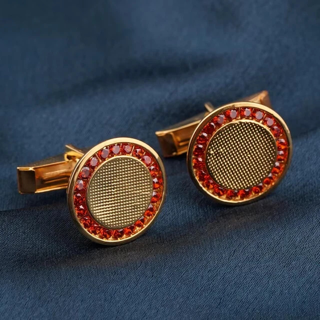 Gemelos de traje de hombre de granate rojo creado en laboratorio de corte redondo de 3 quilates enchapados en oro amarillo de 14 k
