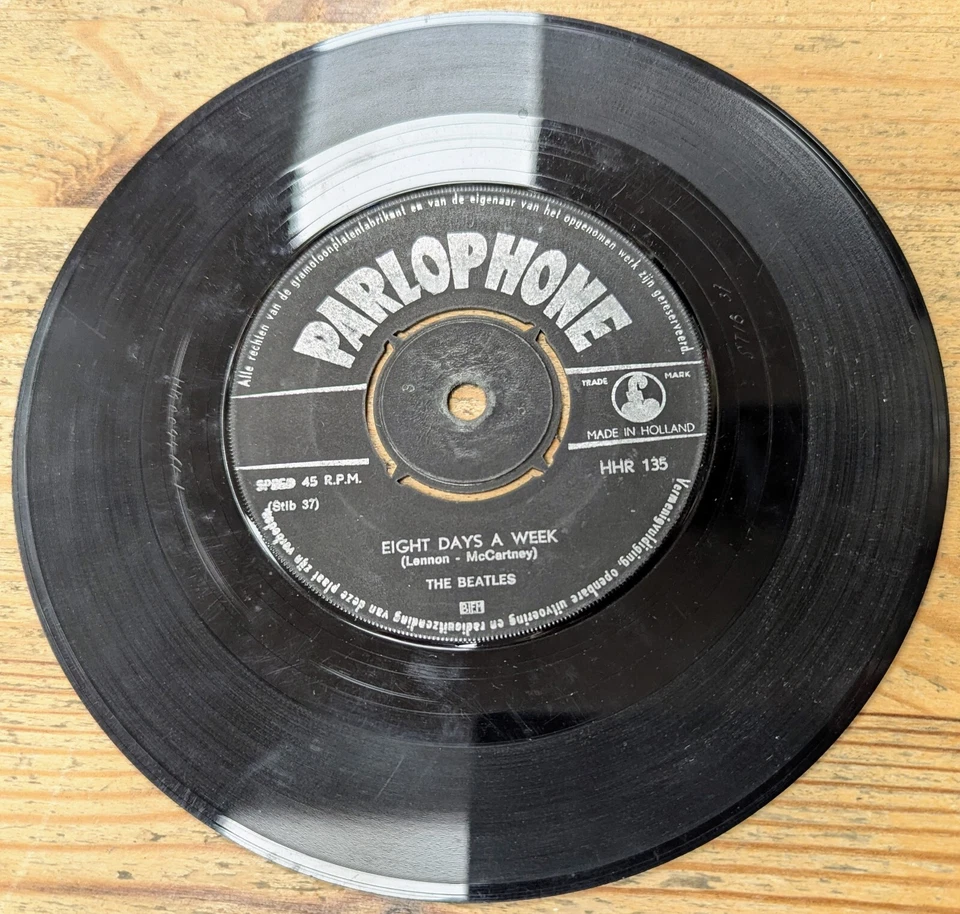 HHR 135 7" 45RPM '64 THE BEATLES "EIGHT DAYS A WEEK" HOLLAND EX- - Image 3 of 4