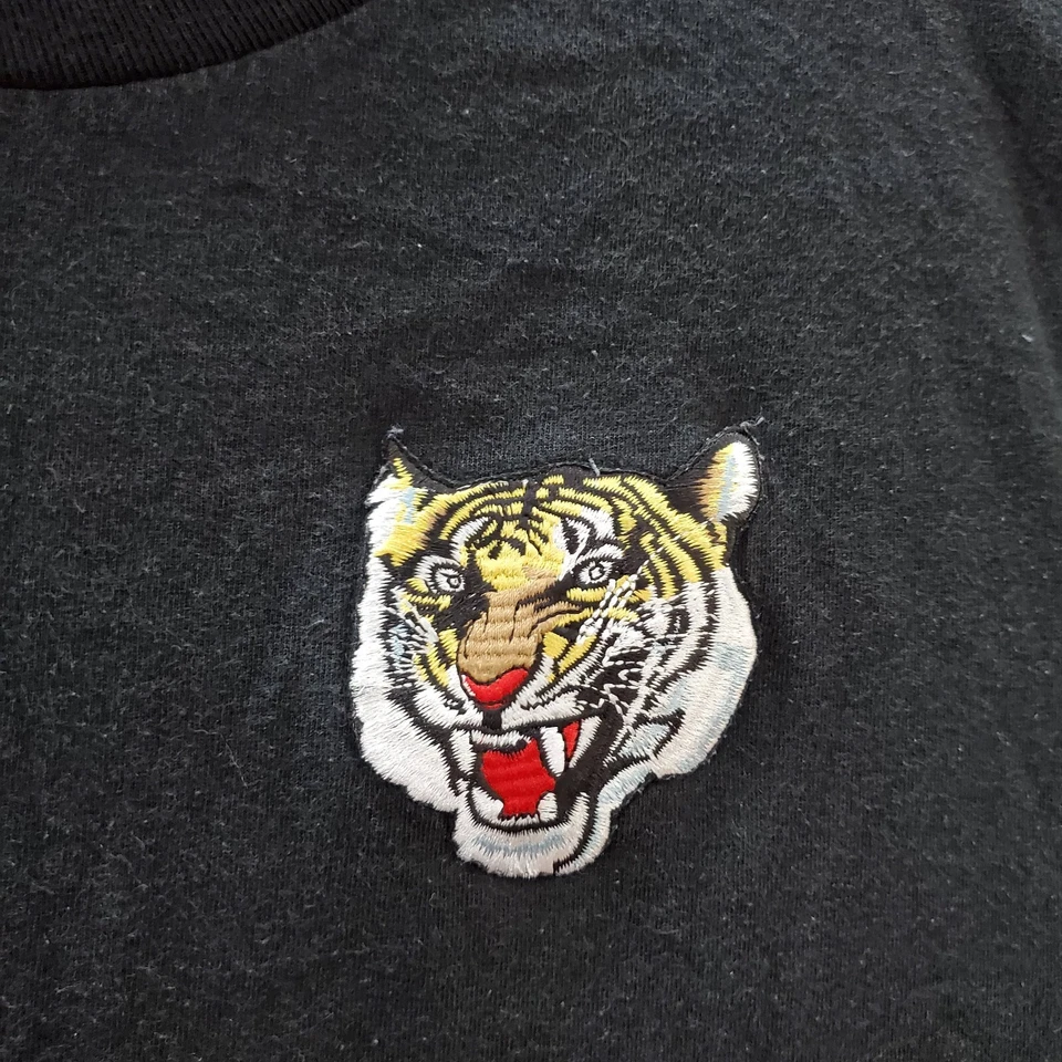 Camiseta Retrofit Hombre Grande Negra Tigre Bordada Manga Corta Cuello Redondo Camiseta Foto 3 de 4