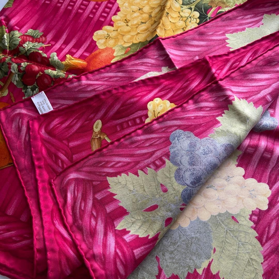 Gucci scarf with fruit design　86cm x 86cm thumbnail 8