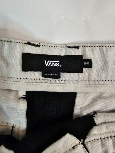 Vans Boys Black Chino Shorts Size 29/18, Flat Front Pockets - Picture 3 of 7