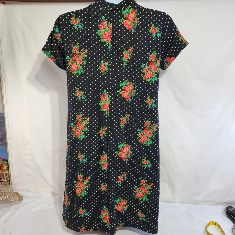 Camisón Joe Boxer lunares y rosas para mujer talla pequeña peek-a-boo pecho Foto 3 de 4