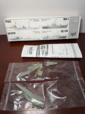 Combrig 1/700 Model Kits Teal Minesweeper MO-4 Hunting Craft Storm Sloop OD-200