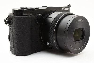 Nikon 1 V3,NIKKOR 10-30mm F/3.5-5.6 VR Mirrorless Digital Camera w