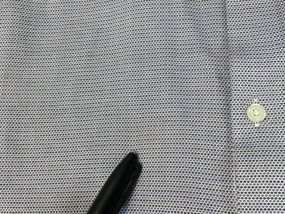 Camisa Banana Republic Para Hombres Grande Grant Calce Ajustado No Planchado Elastizada Manga Larga Foto 4 de 4