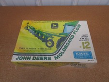 vintage John Deere Plow Moldboard SEALED UNUSED 1/25 plastic model kit ERTL Z