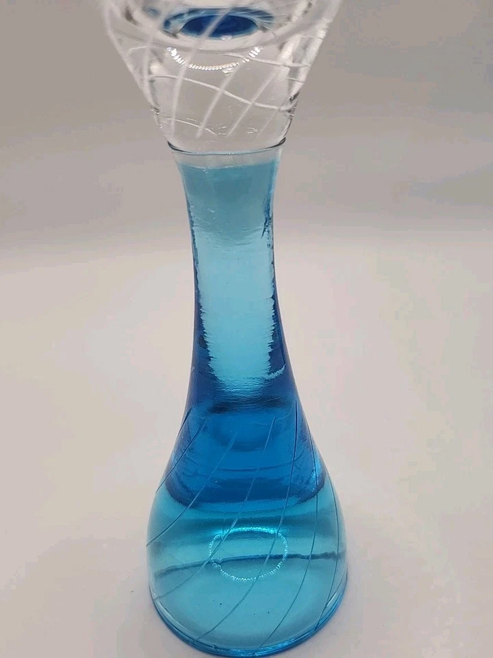 Juego de 2 Bombay Zafiro Martini Vidrio Tallo Azul Remolino  Foto 3 de 4