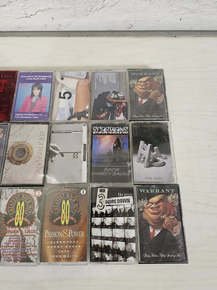 Lot of Twenty Three Random Miscellaneous Cassette Tapes 3 Doors Down Cheap Trick Foto 4 de 4