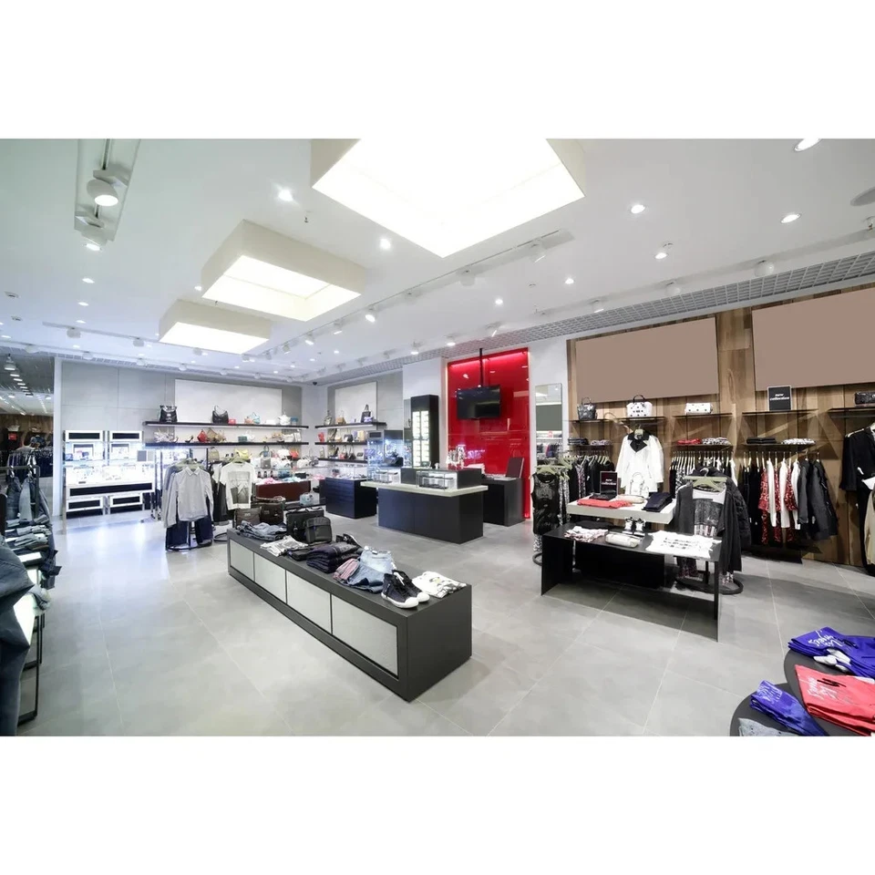 6.5 Watt PAR16 LED - 3000K - 40 deg. Beam Angle - Medium base - 120 Volt - 12 P - Image 3 of 4