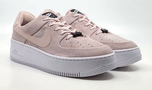 Nike Womens Air Force 1 Sage Low 