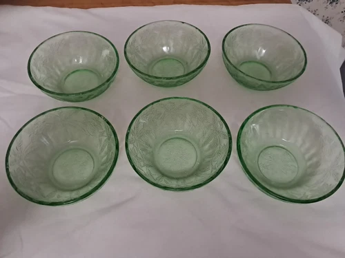 6 Green uranium depression glass Small 4in  Bowls Pointsettia  Pattern