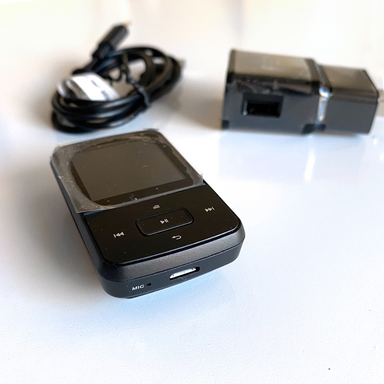 AGPTEK G05S 8GB Clip Bluetooth MP3 Player FM Radio Black