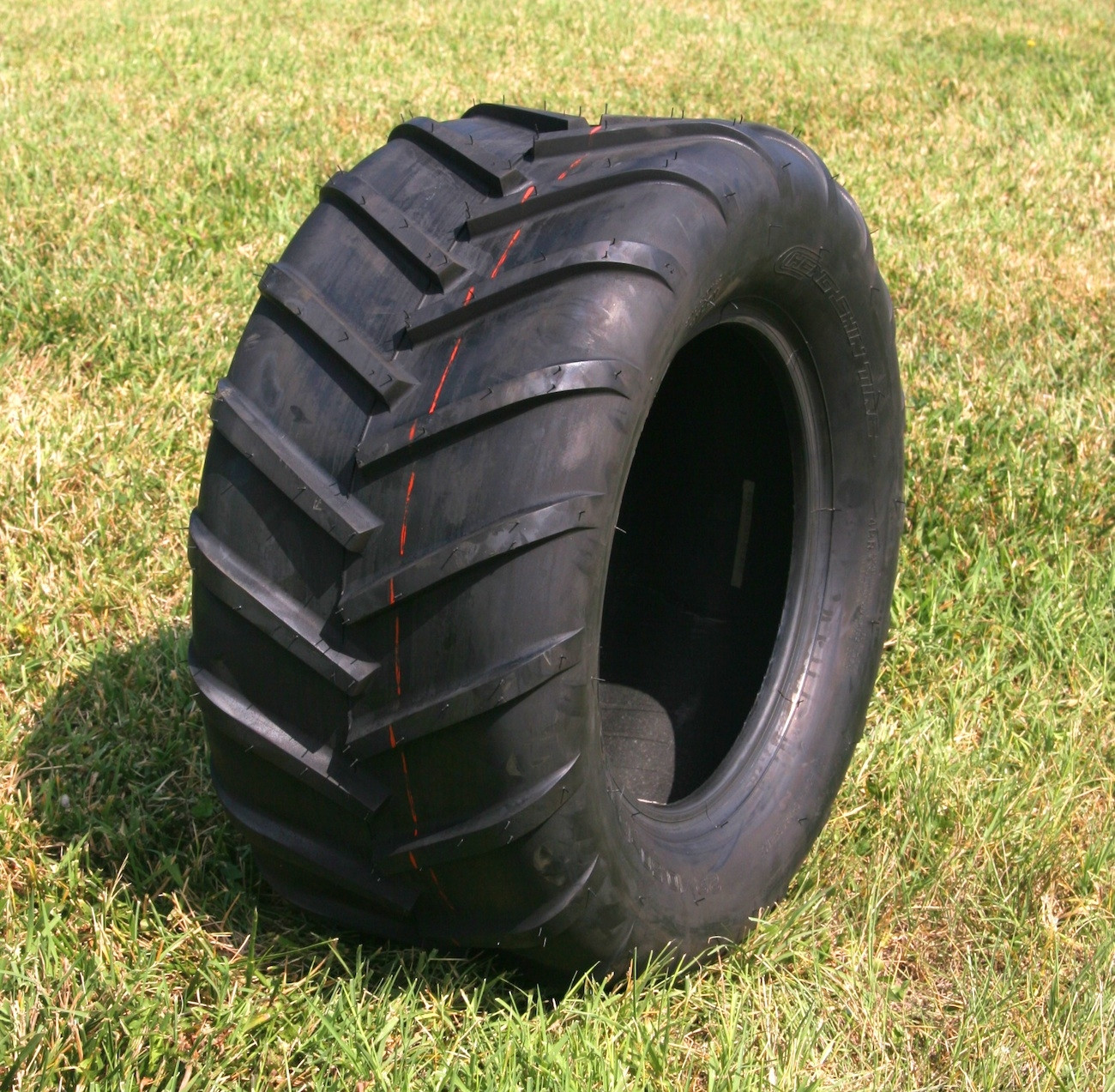 23x10.5-12 4Ply Tractor Tire