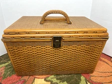 Vtg Wilson Faux Basket Weave Wil-Hold Plastic Hinged Sewing Basket Box 2 Trays