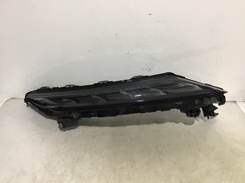2022 - 2024 MITSUBISHI OUTLANDER RH LED DRL TURN SIGNAL LIGHT OEM P/N 8310A044