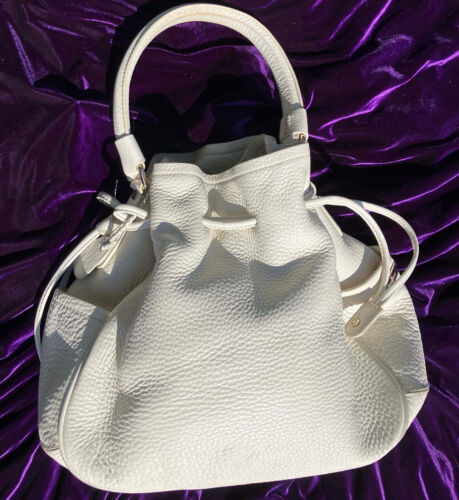 13 x 10 Cole Haan White Ivory Textured Leather Bucket Drawstring Bag Summer - Picture 1 of 10