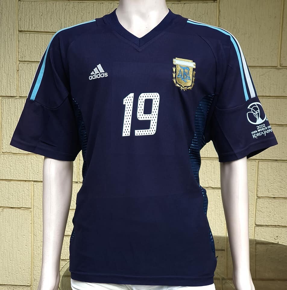 AFA ユニフォーム Hernan Crespo Parma 9番 ストライプ AFA ユニフォーム Hernan Crespo Parma 9番 ストライプ - メルカリ
