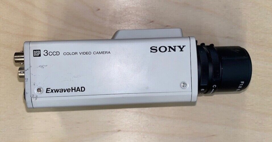 Sony DXC-390 3CCD Microscope/Industrial Color Video Cam w Sony DXC-390 3CCD Microscope/Industrial Color Video Cam w