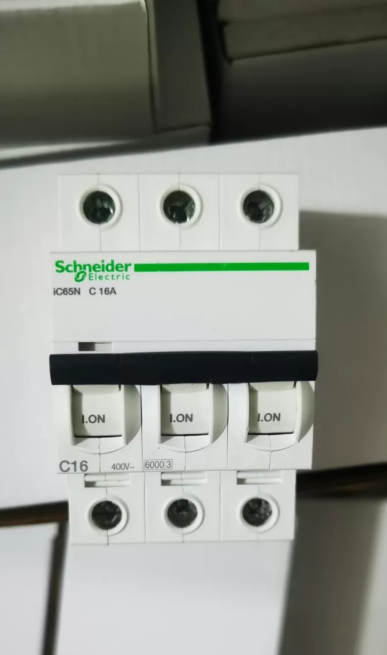 Schneider IC65N C16A 3P Miniature Circuit Breaker 16A Triple Pole MCB Acti9 Seri