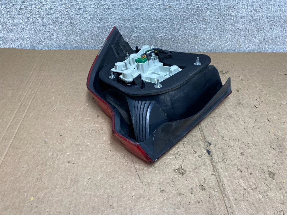 Luz trasera lateral izquierda para conductor Volvo S40 2004 a 2007 OEM V3668 DW Foto 4 de 4