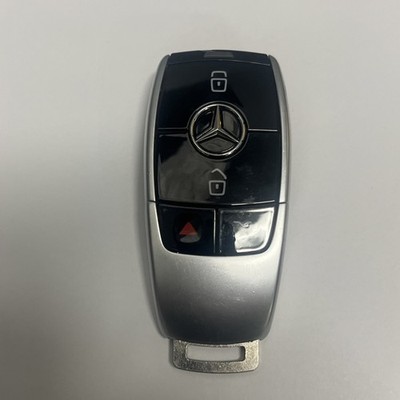 OEM Mercedes Keyless Remote Fob + UNCUT Key Mercedes Benz NBGDM3