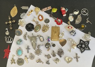 25 Pendant Charm Lot Vintage To Now Mixed Metal And Materials