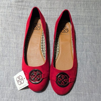daisy fuentes Red Faux Suede Women's Flats Slip On Metal Design Embellishment