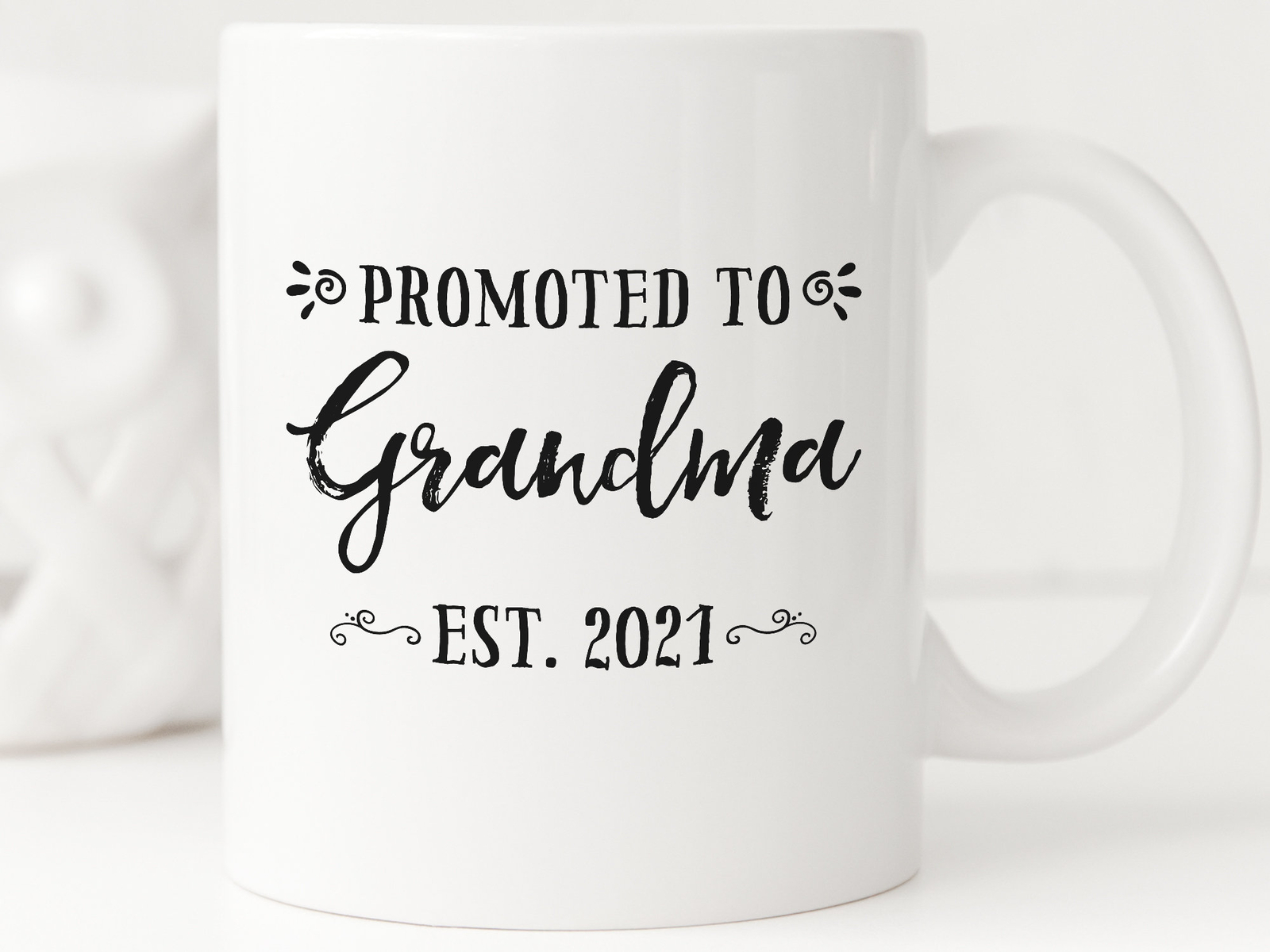 Promoted To Grandma 2021 Gift Coffee Mug New Pregnancy Announcement Grandma Mug