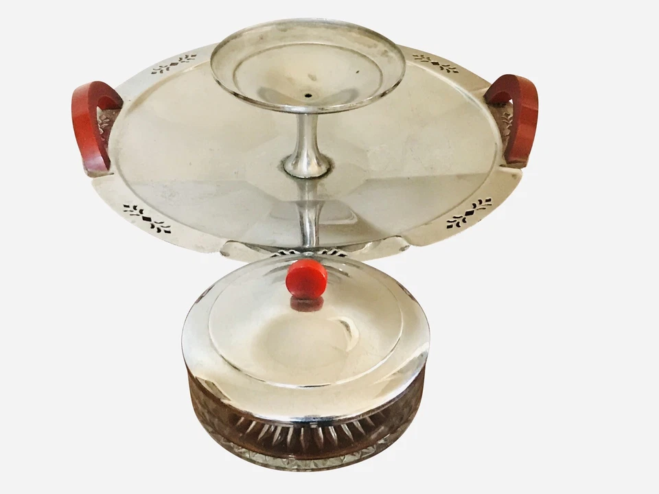 ANTIQUE ART DECO CHROME RETICULATED SERVING DISH WITH RED BAKELITE HANDLES - Image 4 of 4