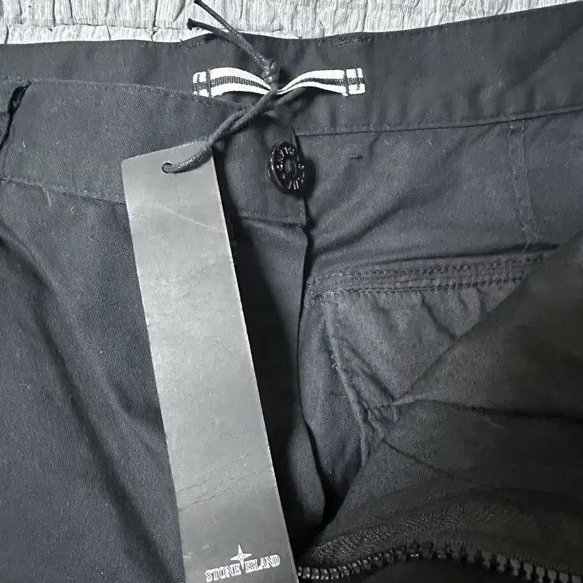Stone Island Black Cargo Pants New thumbnail 9