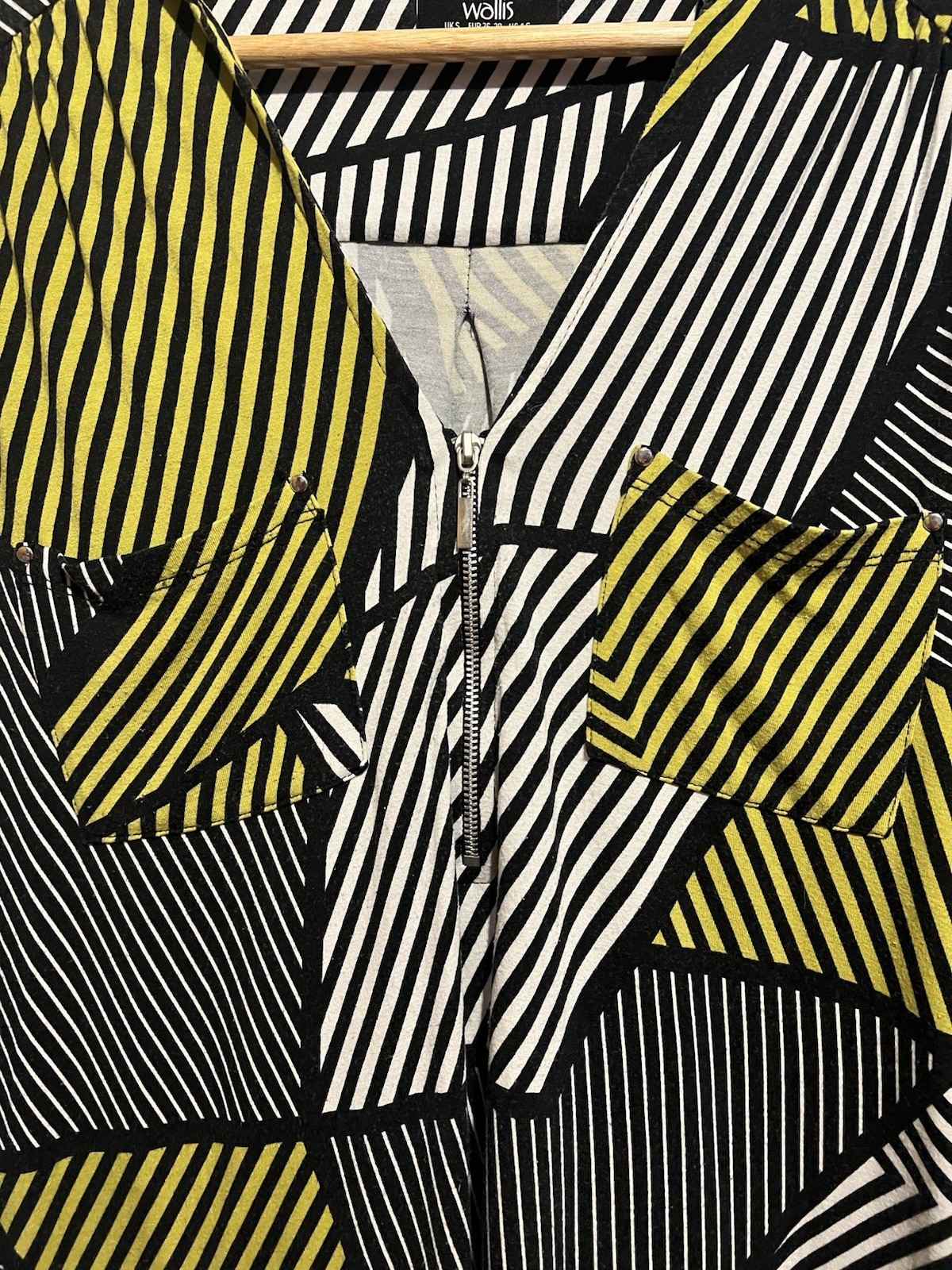 Wallis Geometric Patterned Long Sleeved Tunic Top… - image 5