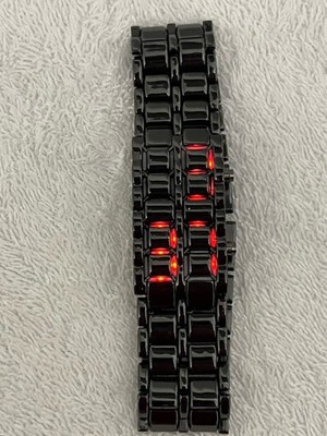 Black Metal Link Bracelet Wristwatch Band with Clasp, Unisex Red Digital 