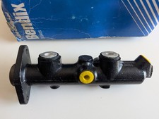 Maître-cylindre de frein Peugeot 304