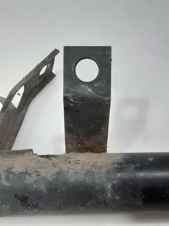 Conjunto de cuello de llenado de combustible Toyota Previa 1991-1997 OEM 7720128091 Foto 2 de 4