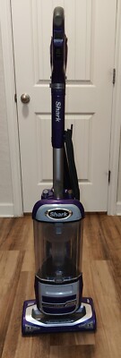 Shark Navigator Lift-Away Deluxe Bagless Upright Vacuum Cleaner DLX NV360
