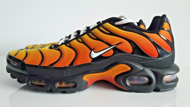 nike tiger orange