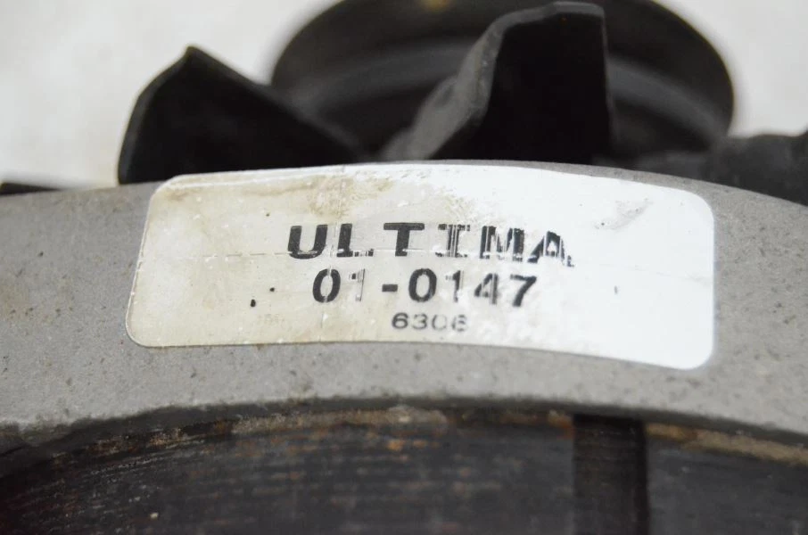 1973 Ford Maverick Engine Alternator Assembly Foto 3 de 4