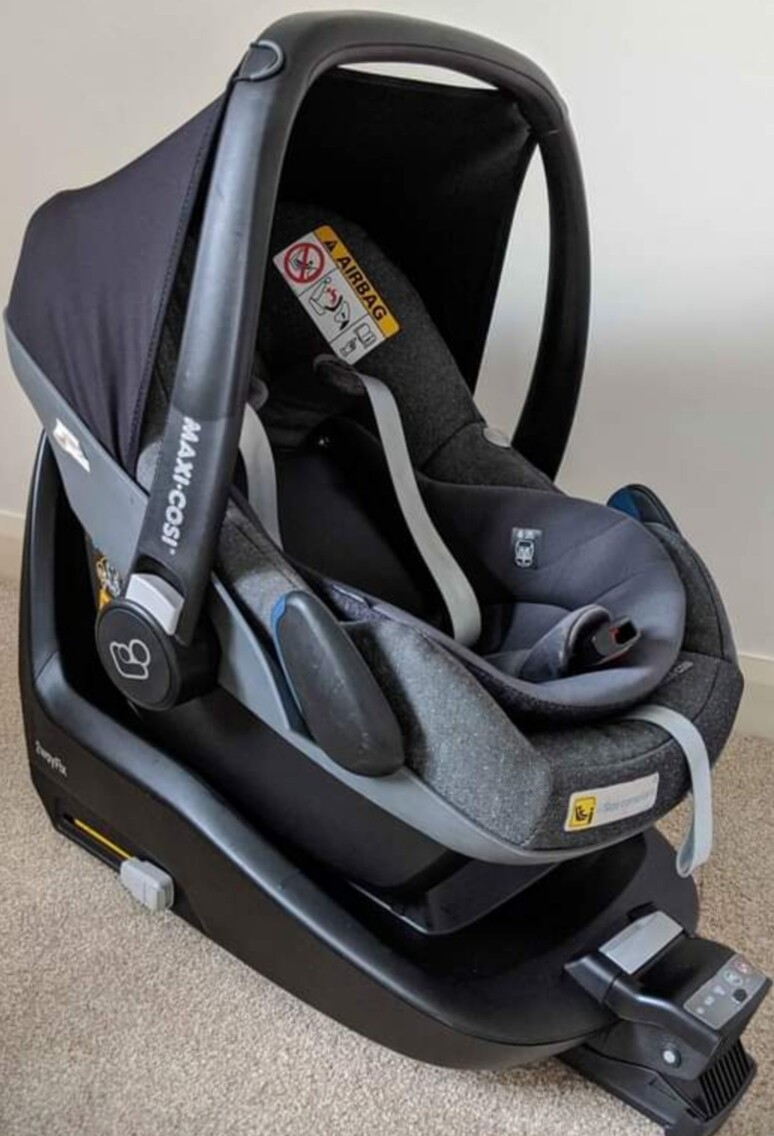 maxi cosi i size 2 way fix base