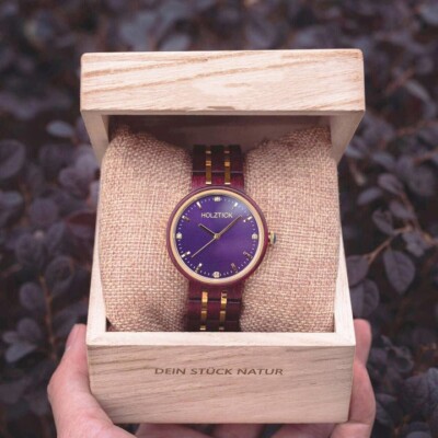 moderne Holzarmbanduhr für Frauen Holzuhr Damen nachhaltig und  handgefertigt