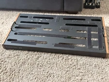 Creation Elevation 28 Pedalboard With DI