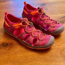 Keen Kids Moxie Sport Sandal Washable Closed Toe Water Shoe, Mint, Youth Size 6