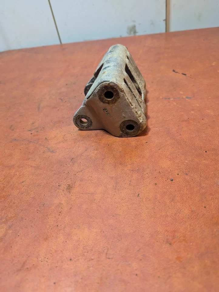 YAMAHA XS650 TX650 74-1983 CABIDE DIANTEIRO INFERIOR MOTOR SUPORTE DE PERMANÊNCIA - Imagem 3 de 4