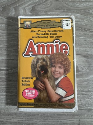 Annie (VHS 1982) Brand New Sealed Broadway Tribute Edition Bonus Keepsake Locket