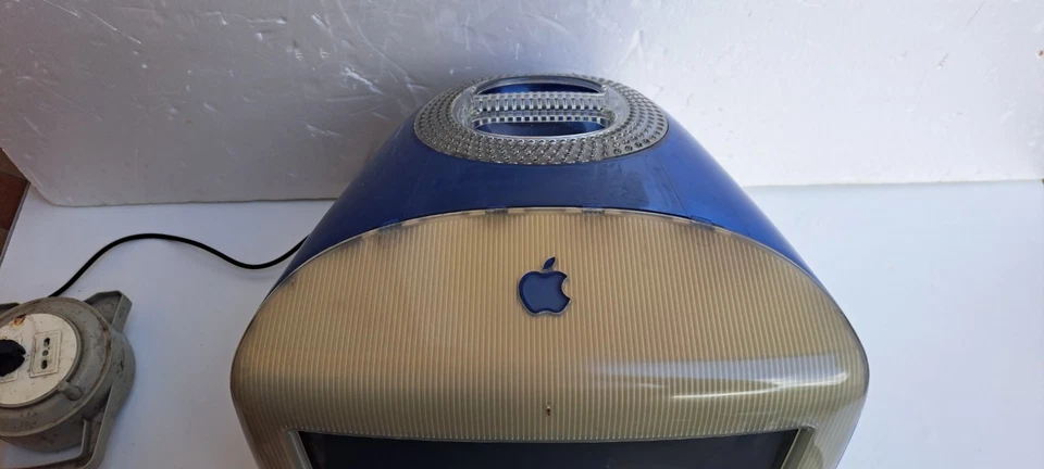 Apple iMac G3 M5521 blu indaco iOS 9 - Funzionante - Immagine 2 di 4